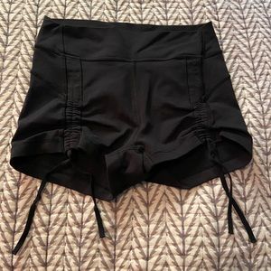 Lululemon athletica double-tie shorts